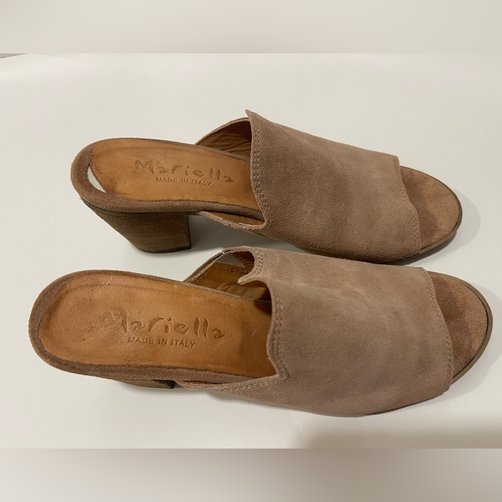 Elegant Brown Suede Mules - Picture 3 of 9
